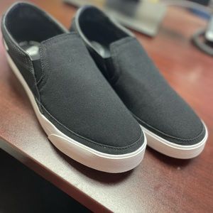 Size 10 Nike Slip On Sneakers